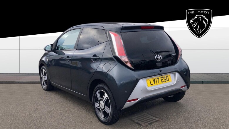 Toyota Aygo 1.0 VVT-i X-Clusiv 2 5dr x-shift Petrol Hatchback